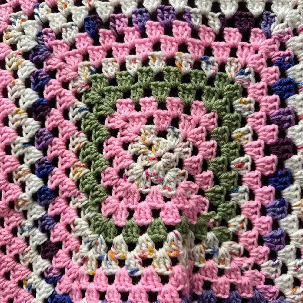 UNISEX Baby Blanket Handmade Classic‎ Retro Look Afghan NWOT STYLE #3695